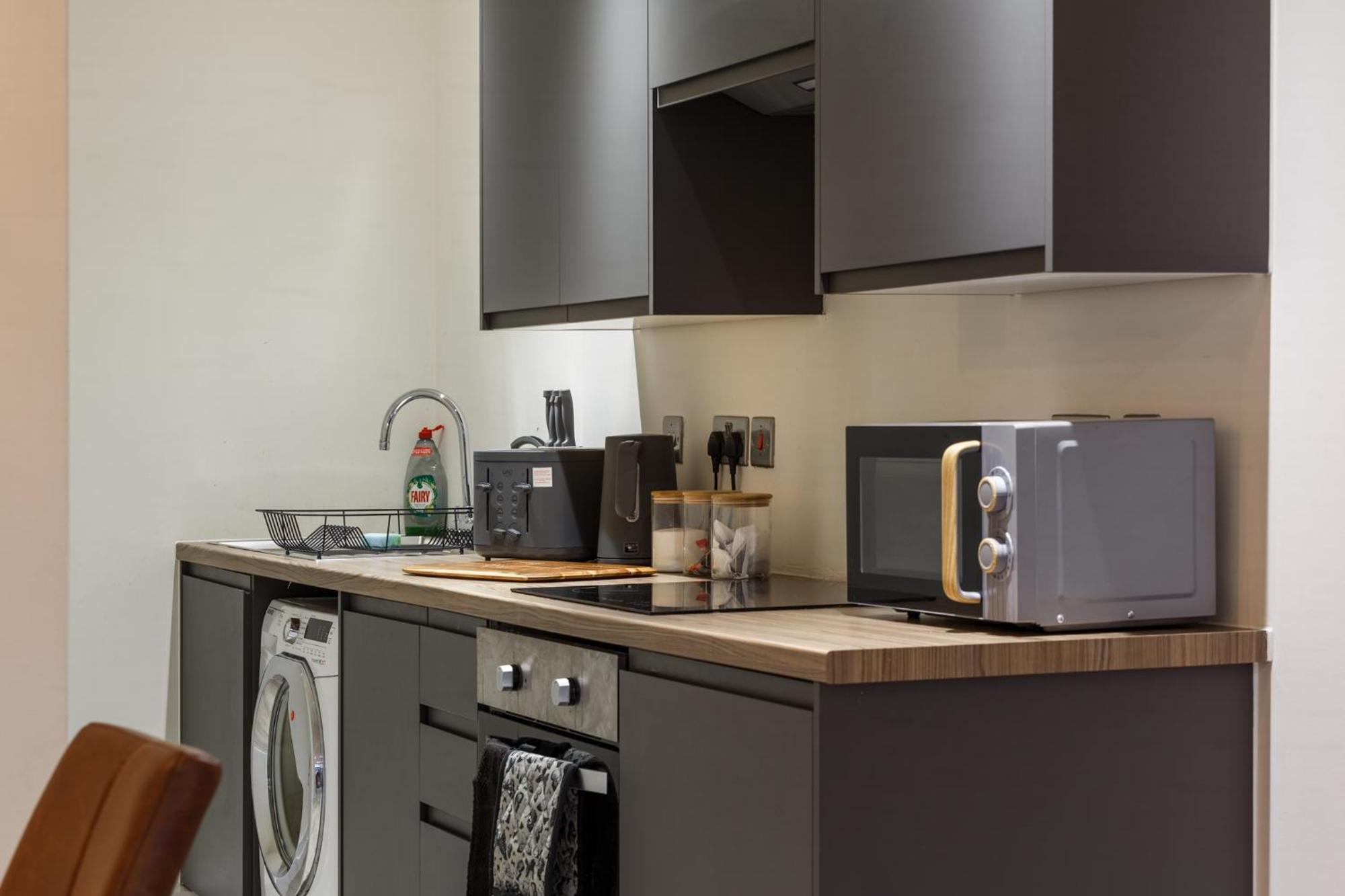 Modern And Cozy Two-Bed Apartment In Bradford Bradford  Exterior photo